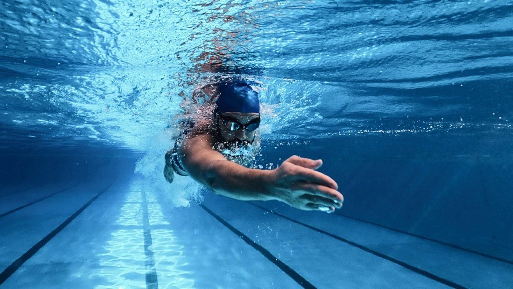 การหายใจคือหัวใจของท่าว่ายน้ำฟรีสไตล์ (Freestyle)